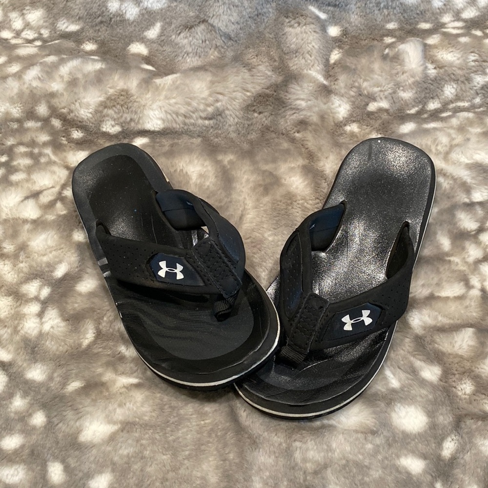 Under Armour flip flops